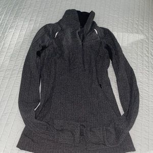 Lululemon gray quarterzip mock neck